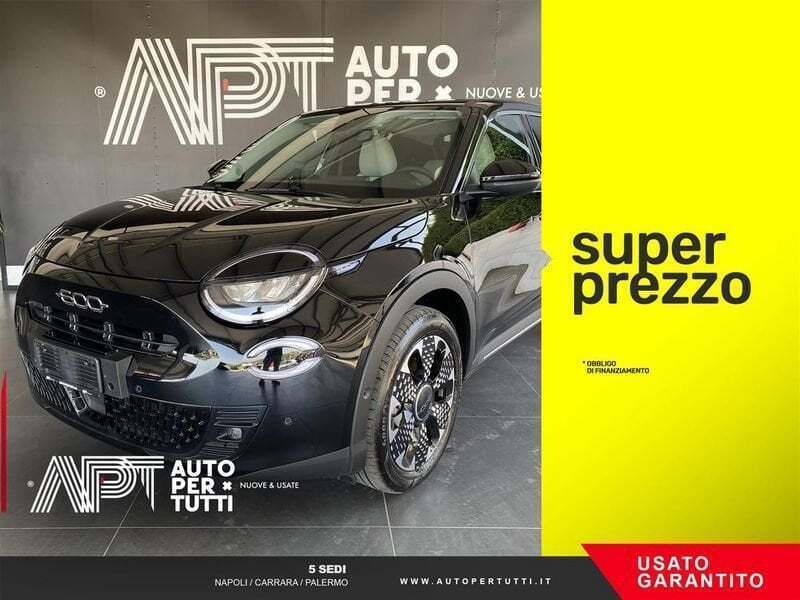 Usata 2024 Fiat 600 La Prima SUV | 22.500 € (Buon prezzo) - Immagine 1/4