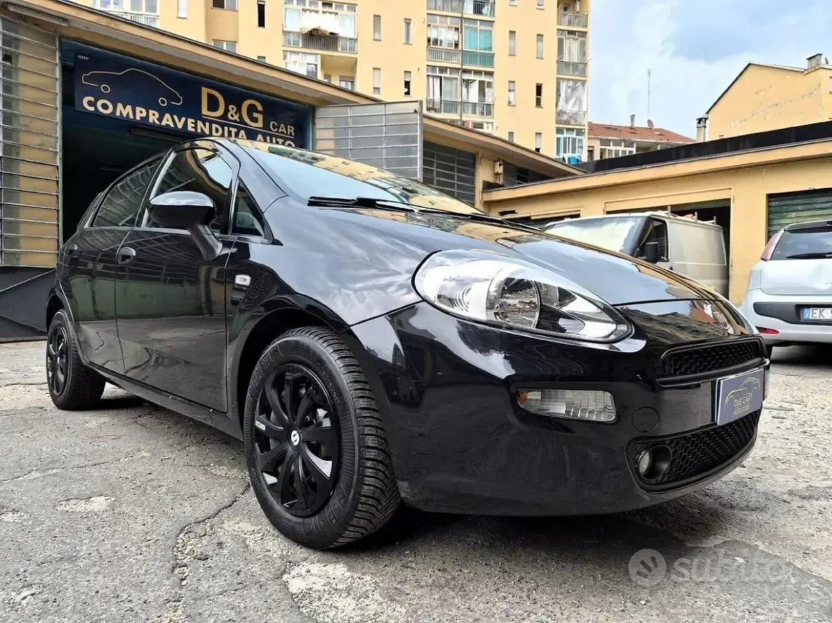 Usata Fiat Punto Street 75 CV (55 kW) 2014 Utilitaria