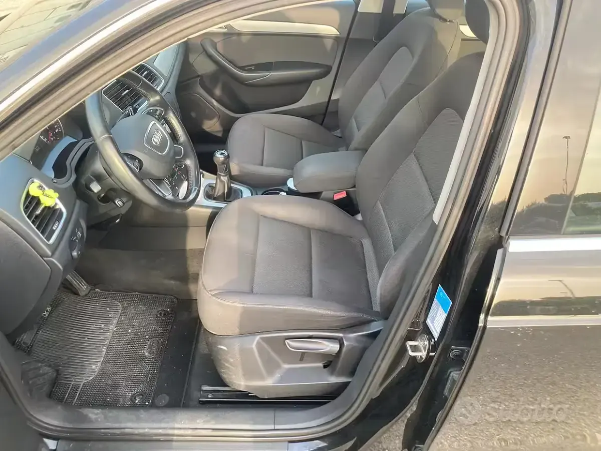 Usata Audi Q3 Ambiente 150 CV (110 kW) 2015 Nero SUV