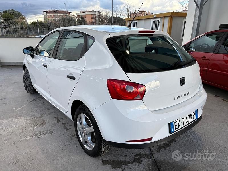 Usata Seat Ibiza Reference 75 CV (55 kW) 2012 Bianco Berlina
