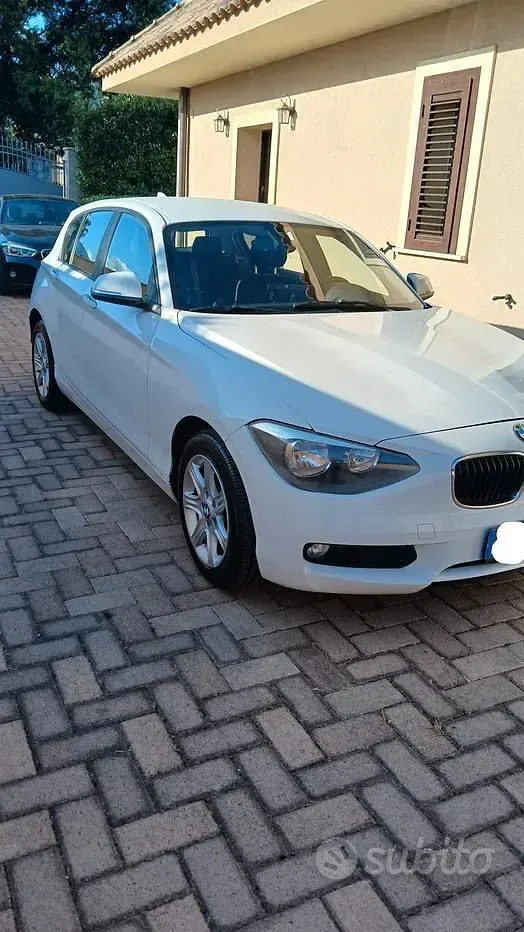 Usata BMW 118 143 CV (105 kW) 2012 Bianco Utilitaria