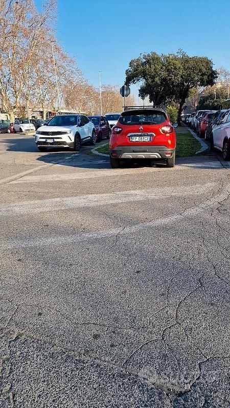 Usata Renault Captur 95 CV (69 kW) 2018 Rosso SUV