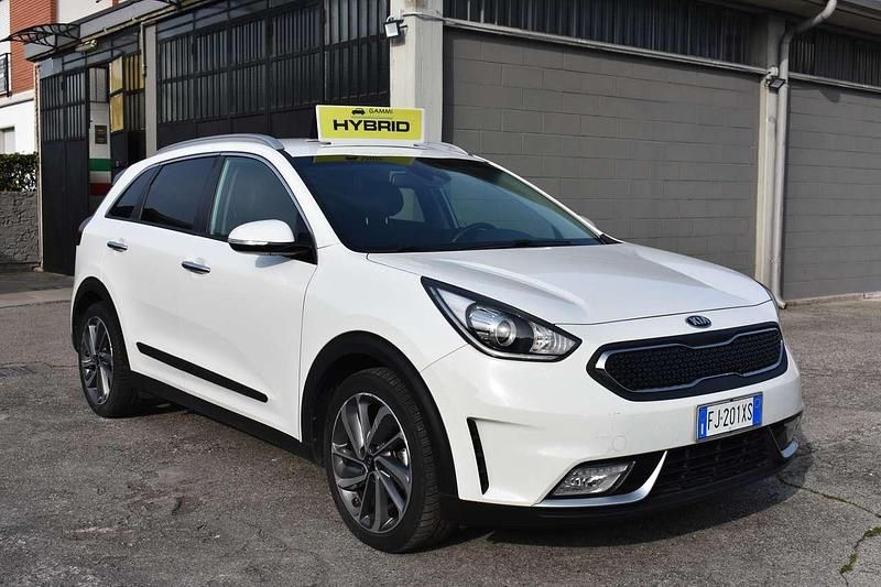 Usata Kia Niro 105 CV (77 kW) 2017 Bianco SUV
