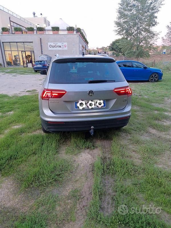 Grigio Usata 2017 VW Tiguan Style SUV | 16.000 € (Buon prezzo) - Immagine 1/4