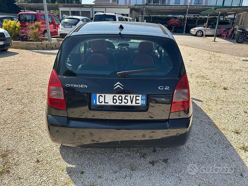 Usata Citroën C2 Elegance 73 CV (53 kW) 2004 Nero Utilitaria