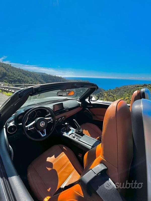 Usata Fiat 124 Spider Lusso 140 CV (102 kW) 2017 Bianco Cabrio