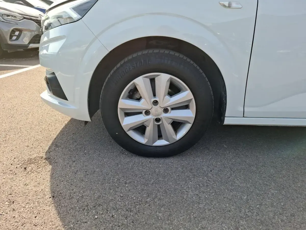 Usata Dacia Sandero Expression 92 CV (67 kW) 2023 Bianco Utilitaria