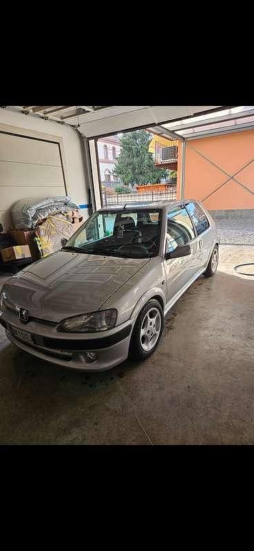 Usata Peugeot 106 Sport 75 CV (55 kW) 2000 Argento Utilitaria