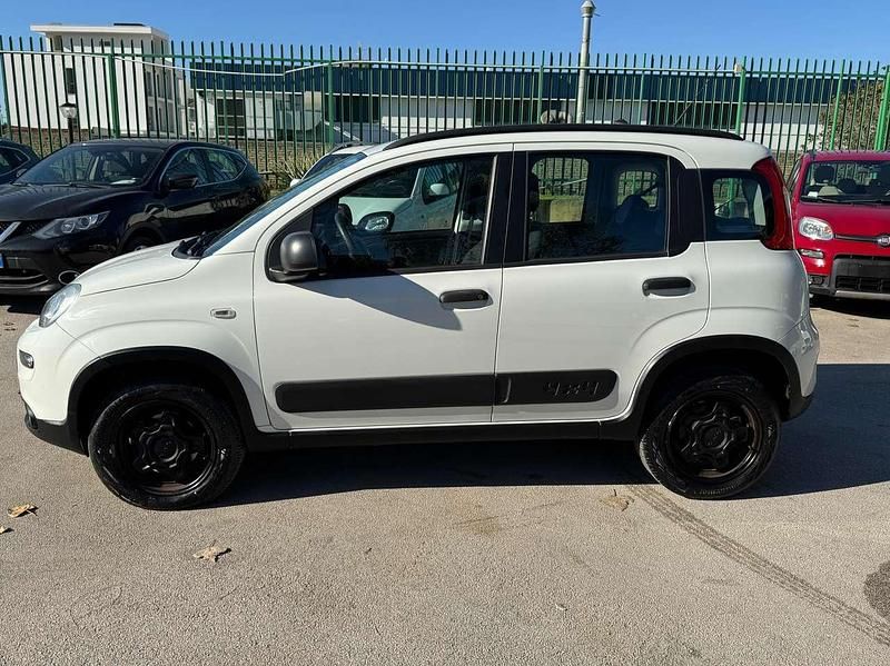 Usata Fiat Panda 4x4 86 CV (63 kW) 2020 Bianco Utilitaria