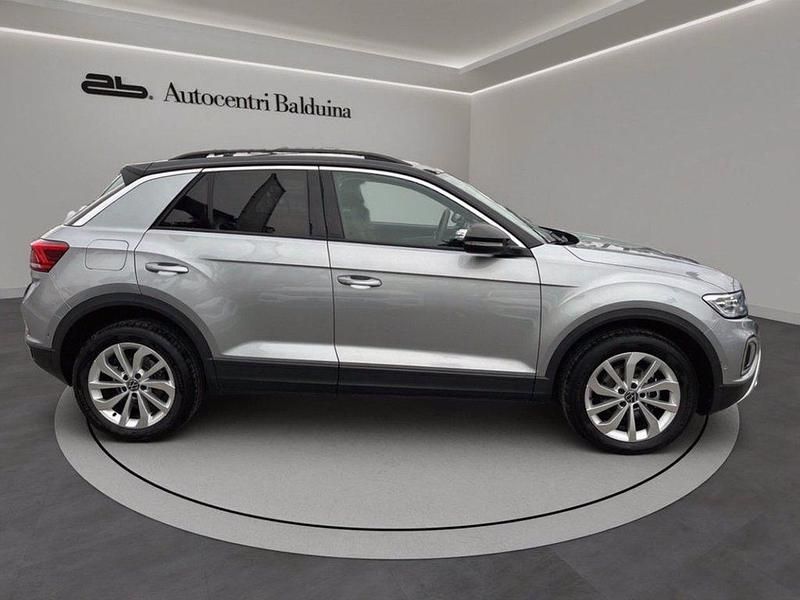 Usata VW T-Roc Edition 116 CV (85 kW) 2024 Nero SUV