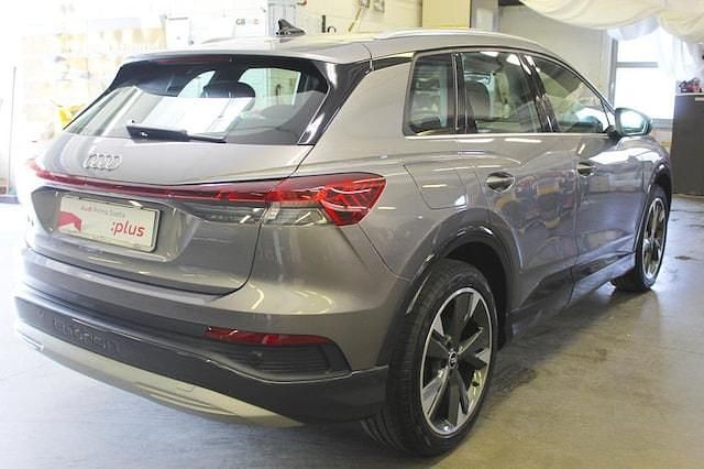 Usata Audi Q4 e-tron Advanced 150 kW (204 CV) 2023 Grigio SUV