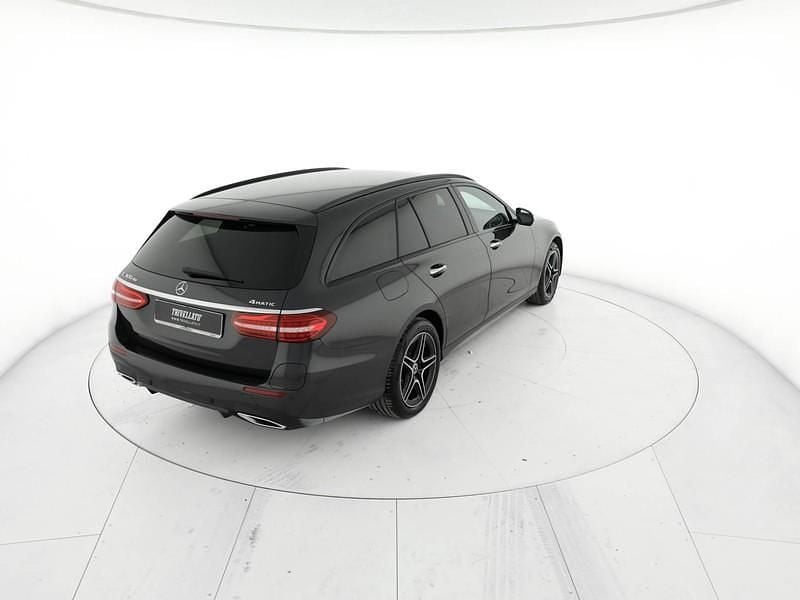 Usata Mercedes 300 Premium Plus 194 CV (142 kW) 2021 Grigio Station wagon