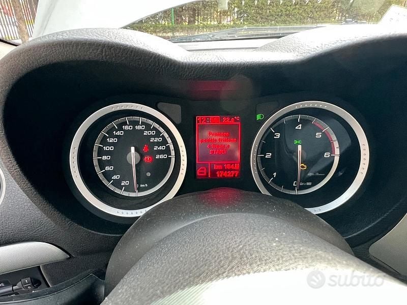 Usata Alfa Romeo 159 150 CV (110 kW) 2008 Grigio Station wagon