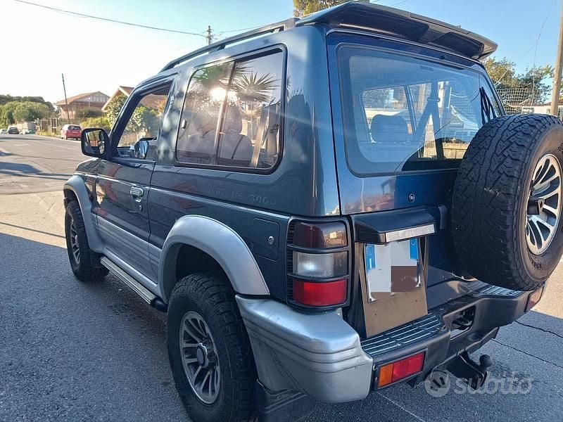 Usata Mitsubishi Pajero Select 149 CV (109 kW) 1992 Blu SUV