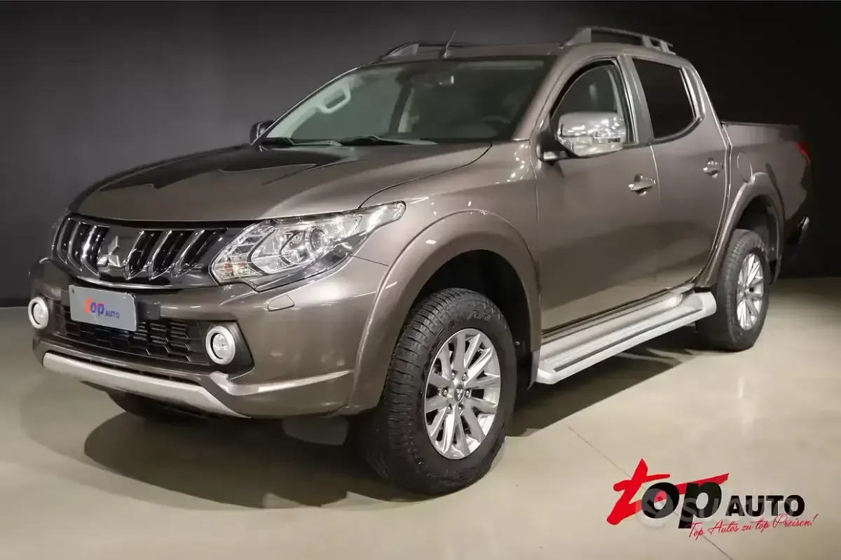 Usata Mitsubishi L200 Diamant Edition 181 CV (133 kW) 2017 Marrone Pick-up