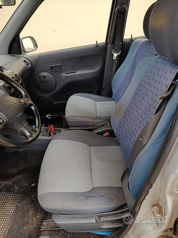Usata Daihatsu Terios 83 CV (61 kW) 2003 SUV
