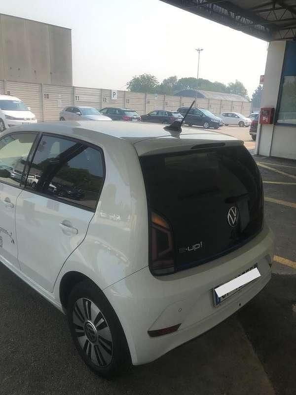 Usata VW e-up! 61 kW (83 CV) 2021 Bianco Utilitaria