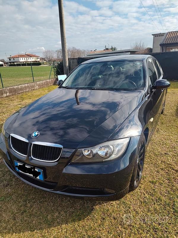 Usata BMW 318 129 CV (94 kW) 2006 Nero Berlina