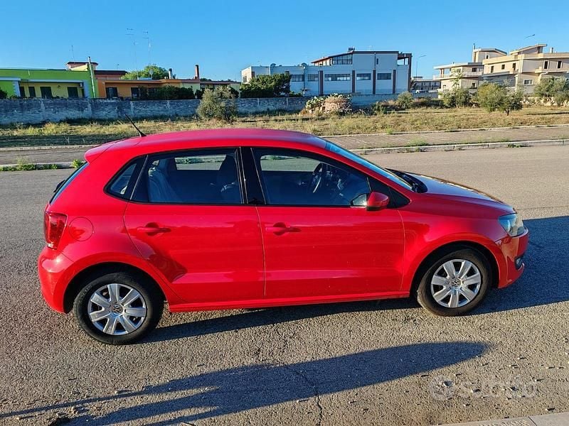 Usata VW Polo 75 CV (55 kW) 2013 Rosso Utilitaria