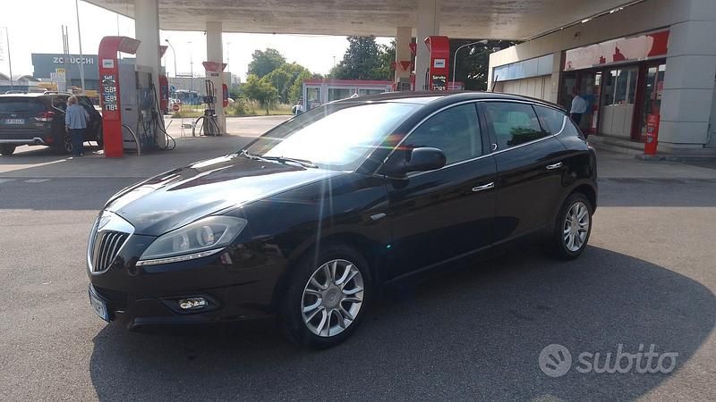 Nero Usata 2011 Lancia Delta Due volumi | 3500 € (Cara) - Immagine 1/4