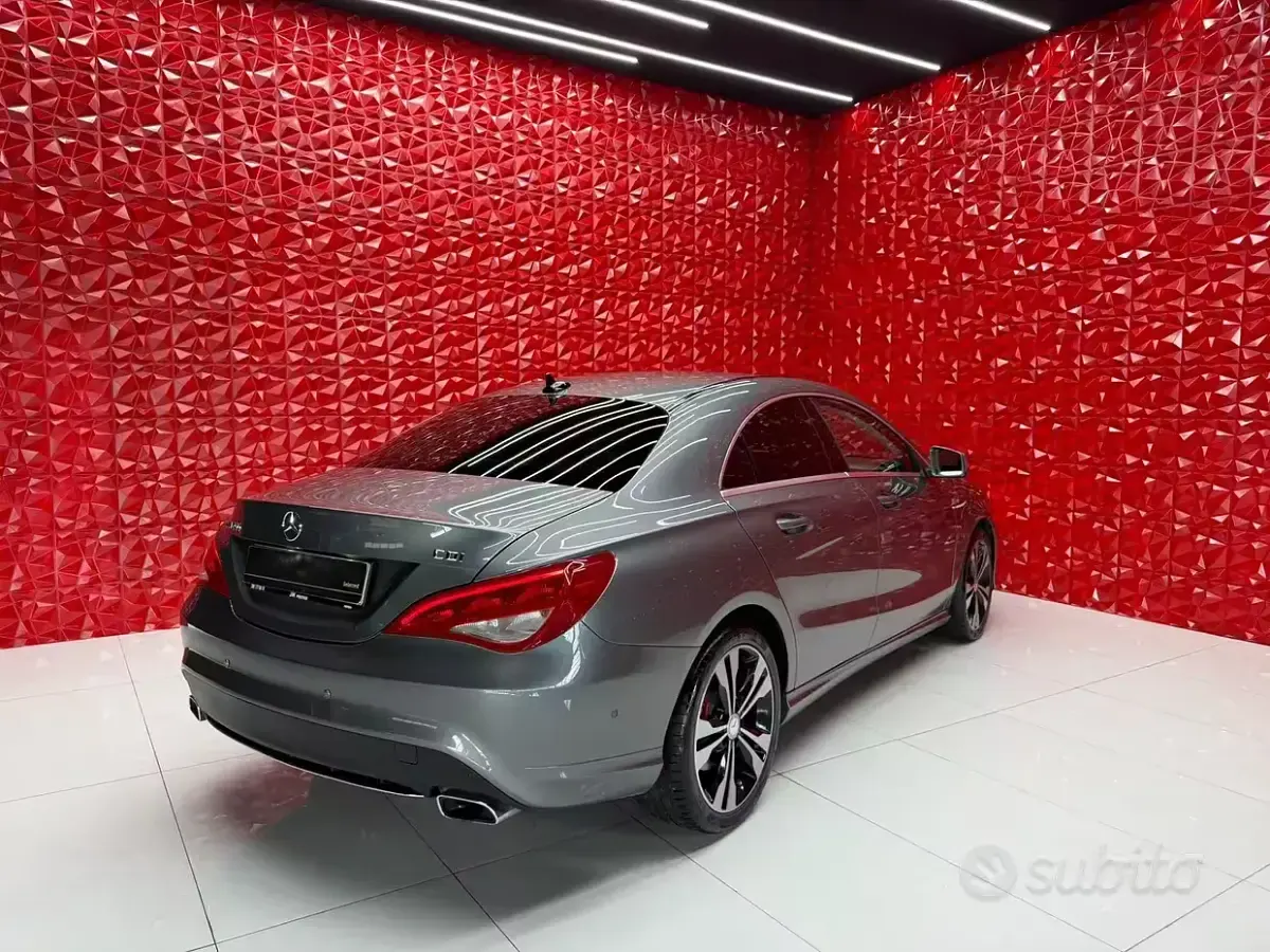 Usata Mercedes CLA200 Executive 136 CV (100 kW) 2014 Grigio Berlina