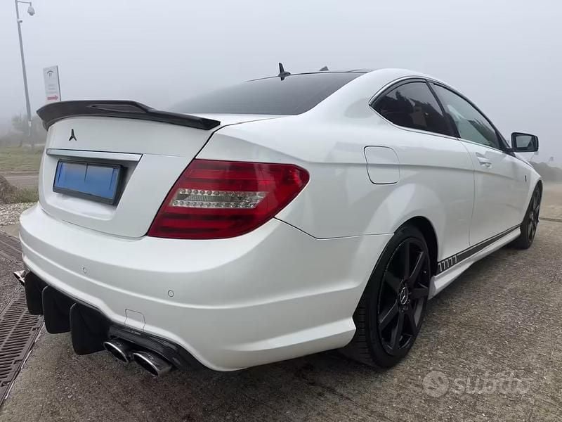Usata Mercedes C220 Avantgarde 169 CV (124 kW) 2015 Bianco Coupé