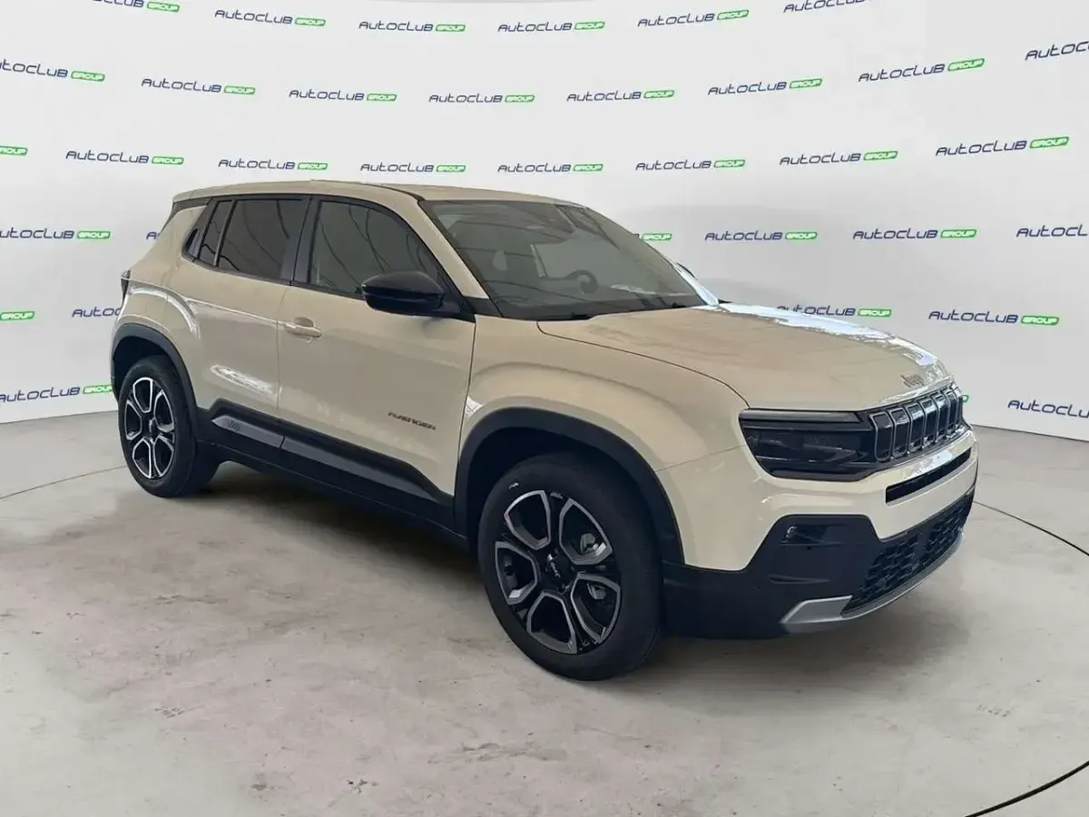 Nuova Jeep Avenger Summit 109 CV (80 kW) 2025 Vernice pastello  snow SUV