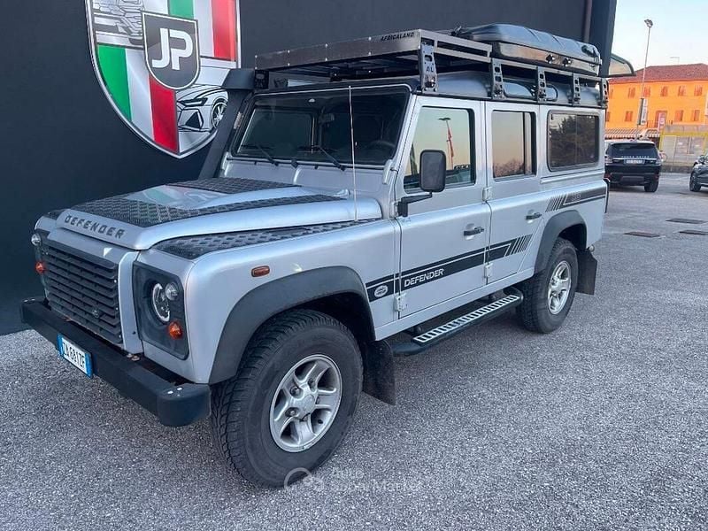 Usata Land Rover Defender 122 CV (89 kW) 2015 Argento Station wagon
