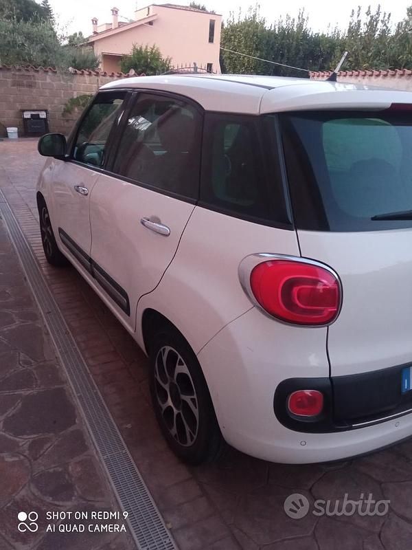 Bianco Usata 2016 Fiat 500L Monovolume | 7250 € (Cara) - Immagine 1/4