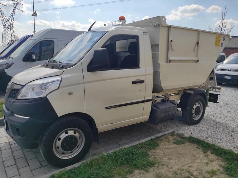 Usata Piaggio Porter 101 CV (74 kW) 2022 Bianco