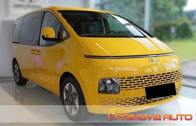 Usata Hyundai Staria Prime 177 CV (130 kW) 2024 Giallo Monovolume