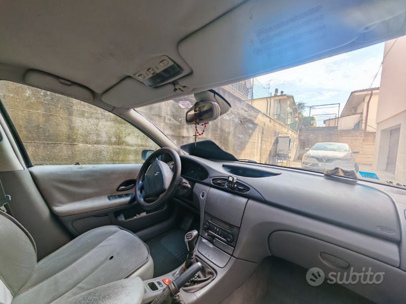 Usata Renault Laguna II 120 CV (88 kW) 2003 Grigio Station wagon