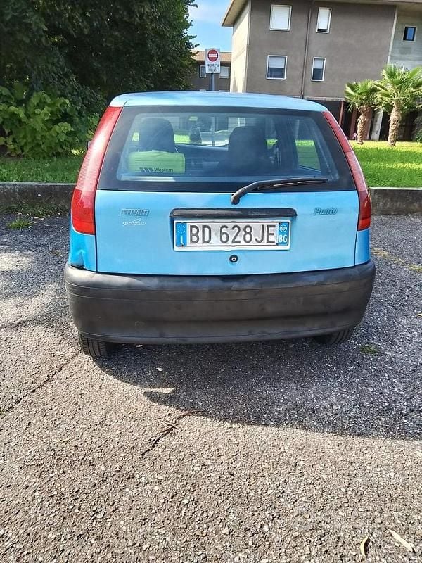 Usata Fiat Punto 60 CV (44 kW) 1999 Blu Utilitaria