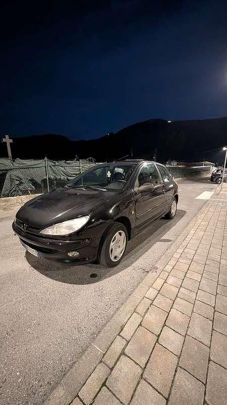Usata Peugeot 206 75 CV (55 kW) 2001 Berlina
