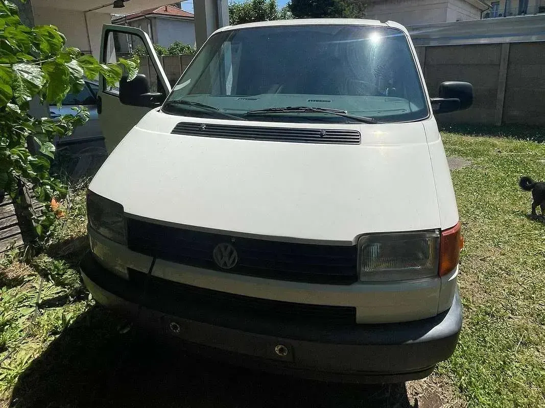 Usata VW Multivan 68 CV (50 kW) 1995 Bianco Monovolume