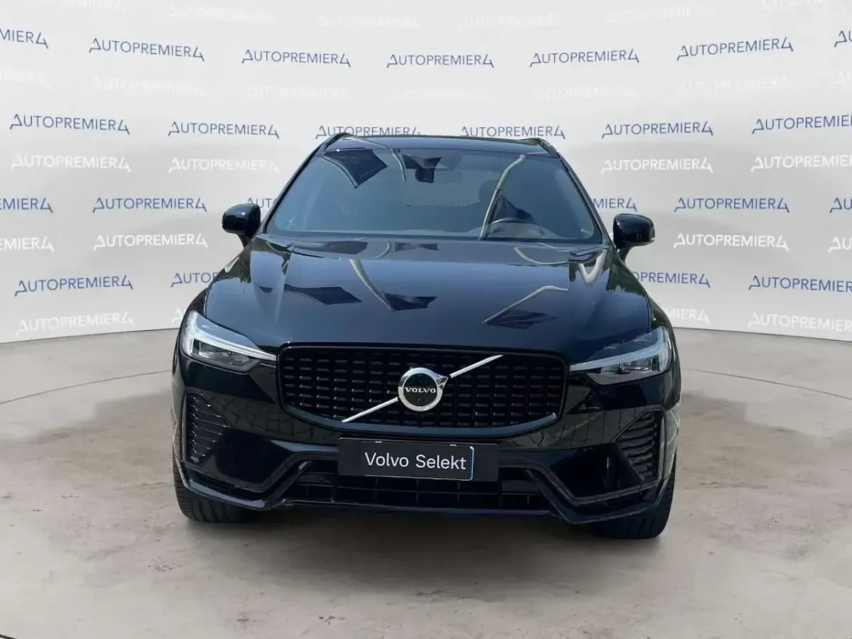 Usata Volvo XC60 Plus 235 CV (172 kW) 2023 Nero SUV