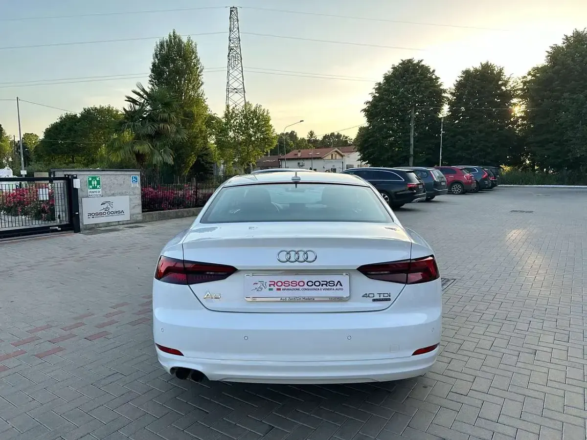 Usata Audi A5 Ambiente 190 CV (139 kW) 2018 Bianco Coupé