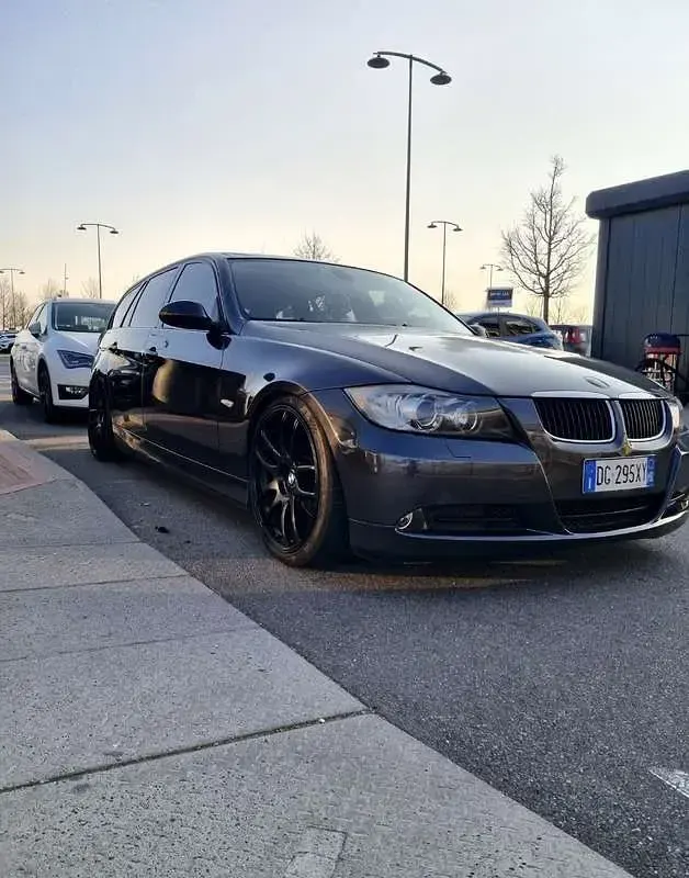 Usata BMW 320 163 CV (119 kW) 2007 Grigio Station wagon