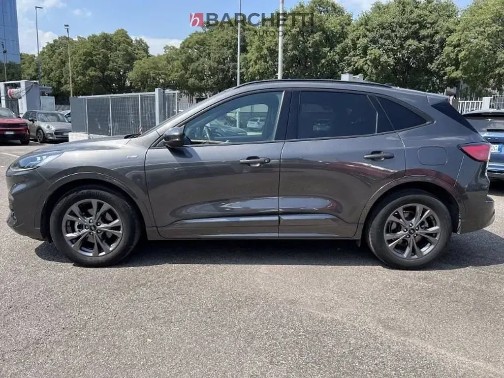 Usata Ford Kuga ST-Line X 190 CV (139 kW) 2022 Grigio scuro SUV