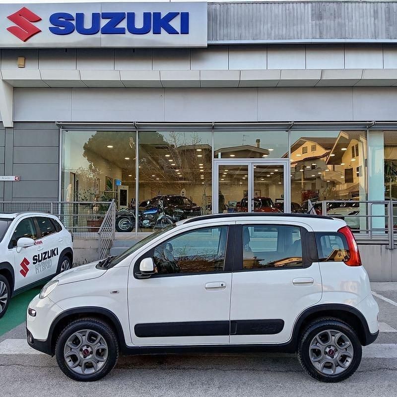Usata Fiat Panda 4x4 75 CV (55 kW) 2014 Bianco Utilitaria
