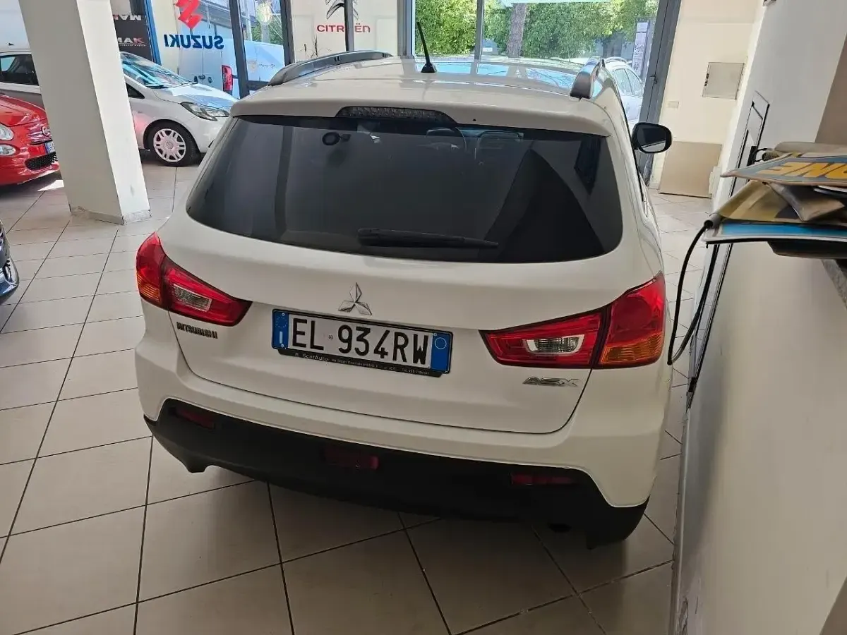 Usata Mitsubishi ASX Intense 150 CV (110 kW) 2012 Bianco SUV