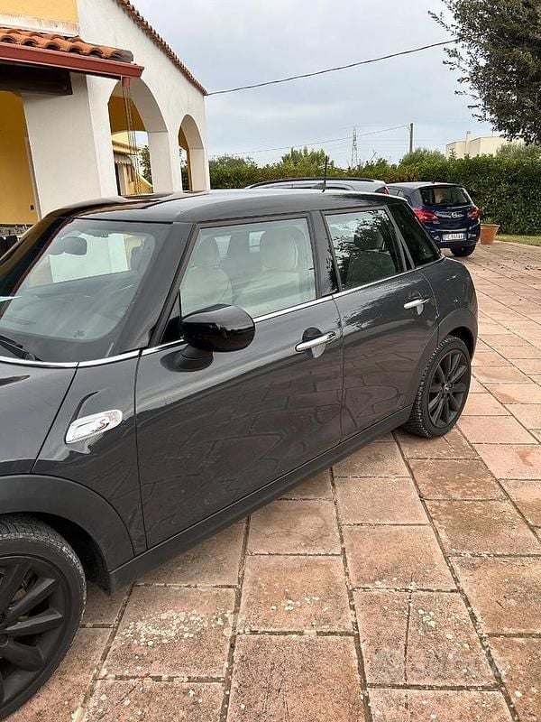Usata Mini Cooper S 178 CV (130 kW) 2020 Grigio Utilitaria