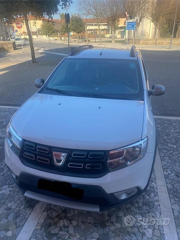 Usata Dacia Sandero Prestige 90 CV (66 kW) 2017 Bianco Utilitaria