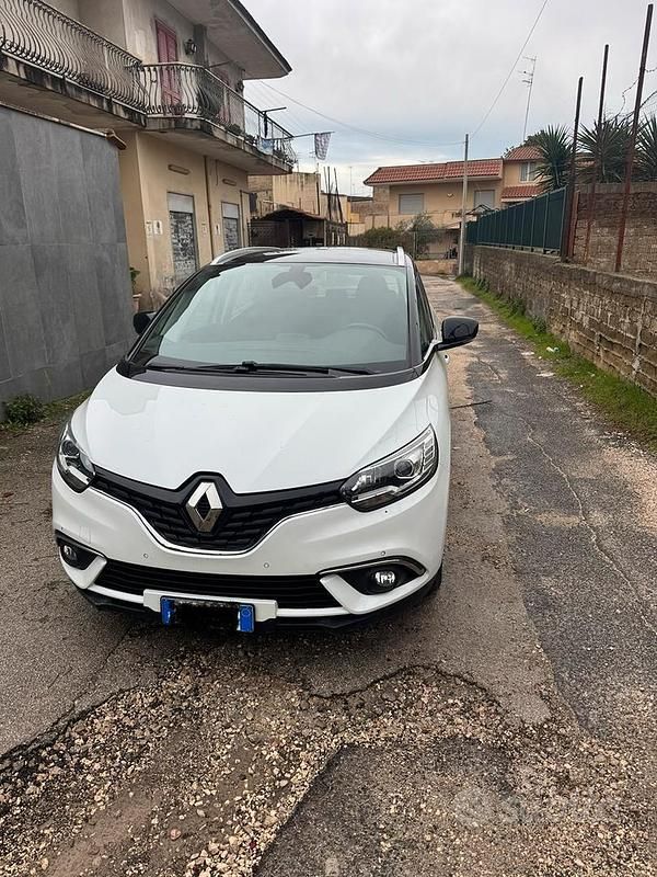 Usata Renault Grand Scénic IV 120 CV (88 kW) 2019 Bianco Monovolume