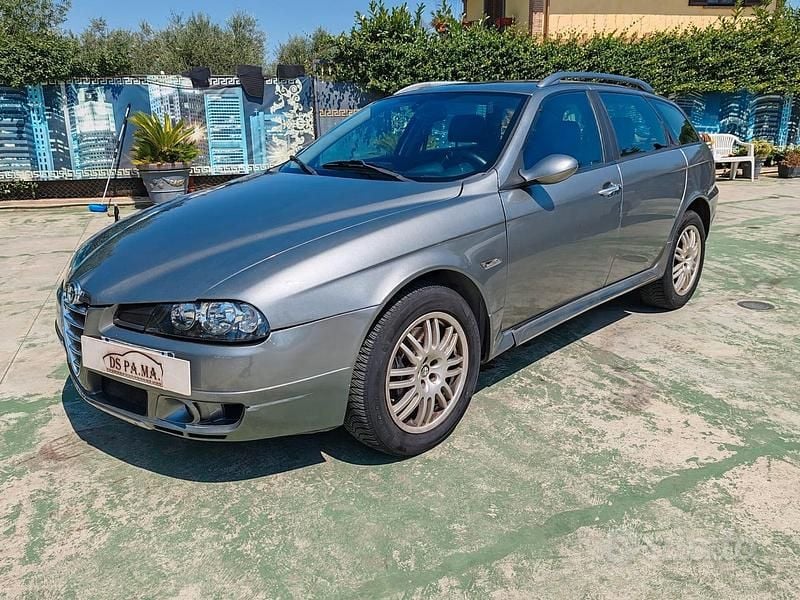 Usata Alfa Romeo Crosswagon Progression 150 CV (110 kW) 2006 Marrone Station wagon