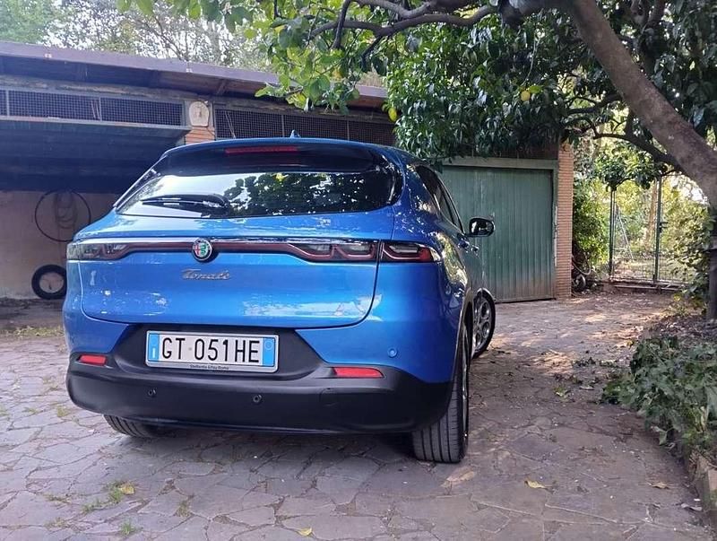 Usata Alfa Romeo Tonale 131 CV (96 kW) 2024 Blu/azzurro SUV