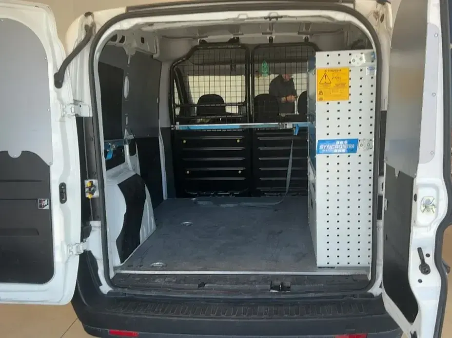 Usata Fiat Doblò 105 CV (77 kW) 2022 Bianco Monovolume