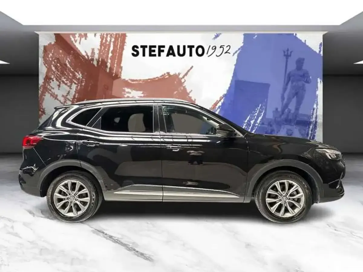 Usata MG HS Luxury 162 CV (119 kW) 2023 Nero SUV