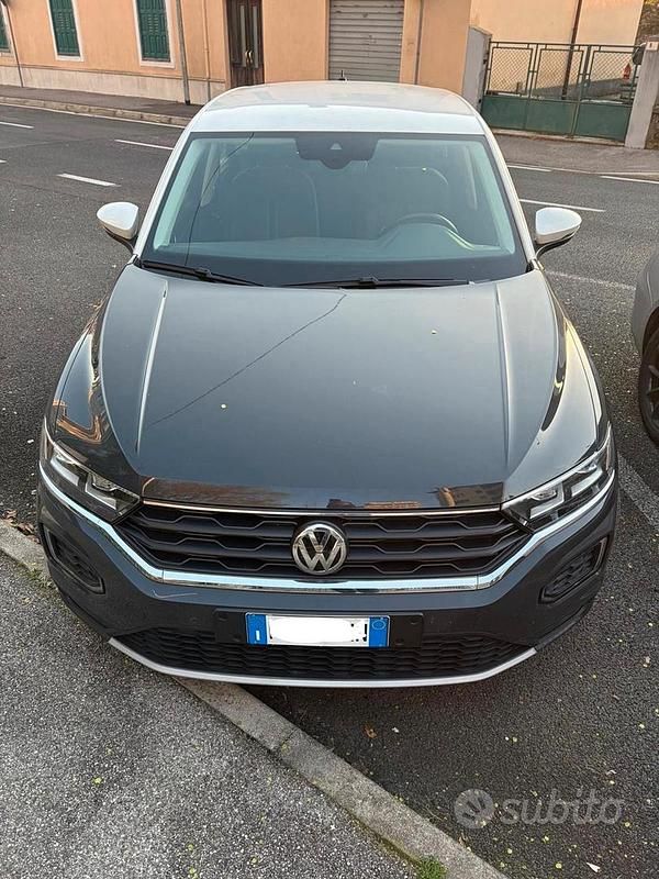 Usata VW T-Roc Style 115 CV (84 kW) 2019 Grigio SUV