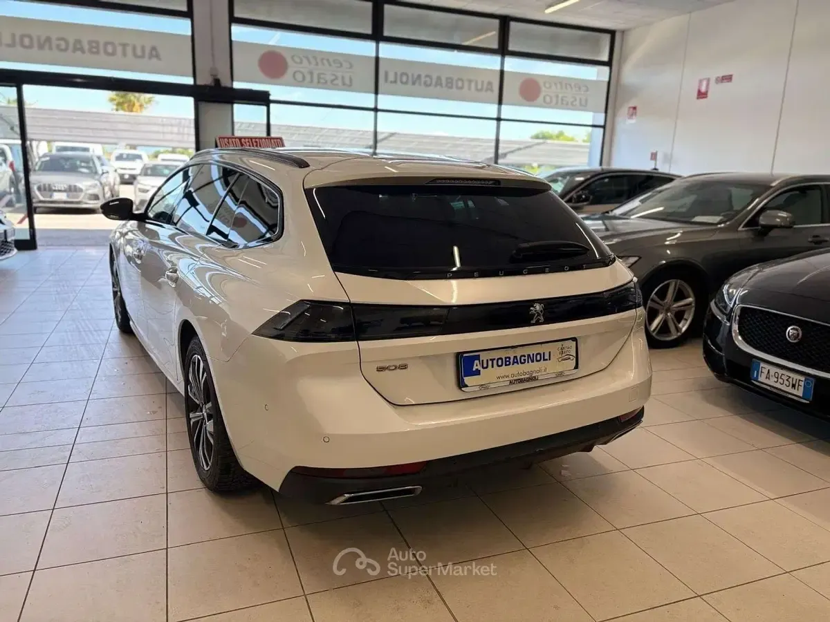 Occasion Peugeot 508 Allure 131 ch (96 kW) 2022 Blanc Break
